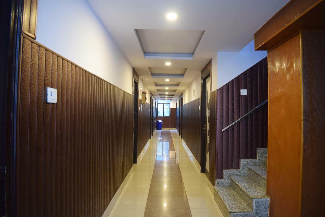 Hotel Thakur Ji Haridvár Kültér fotó