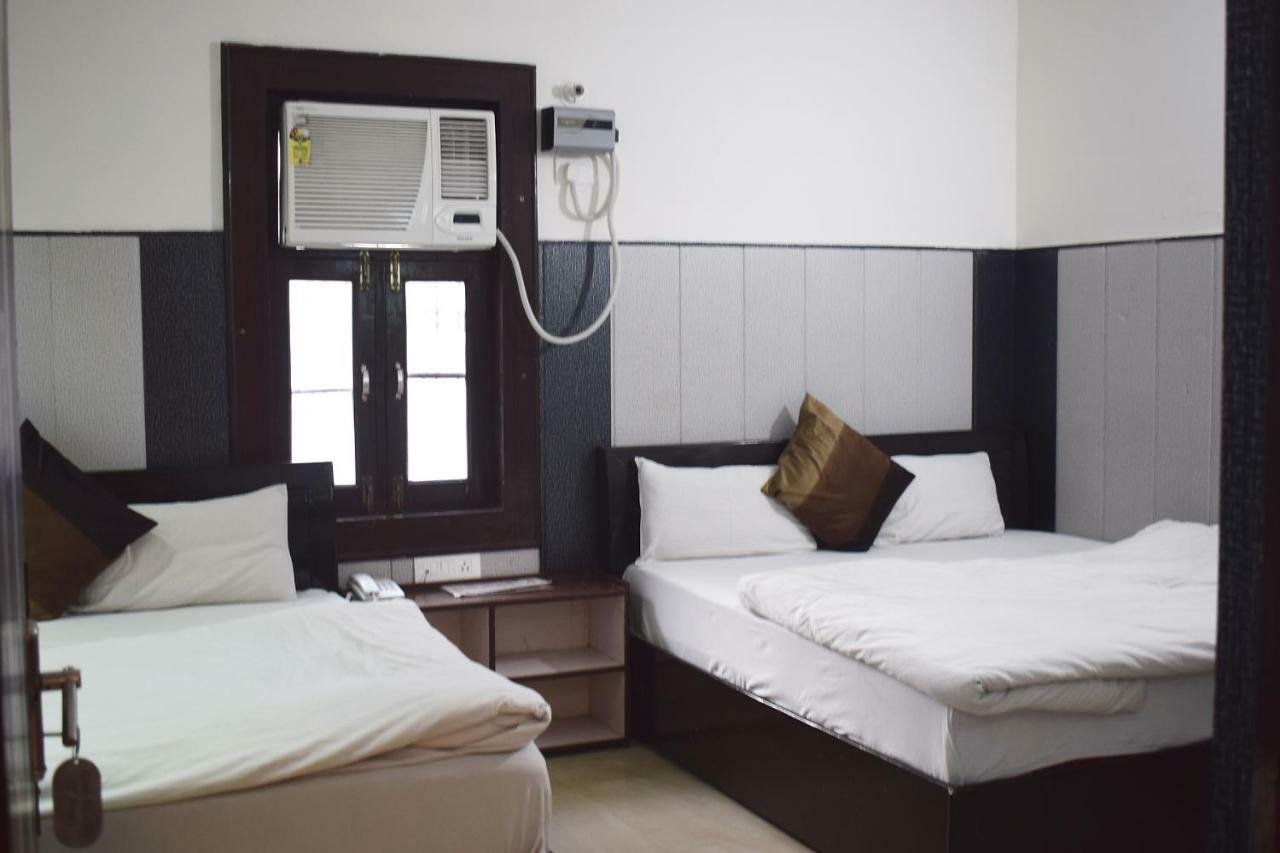 Hotel Thakur Ji Haridvár Kültér fotó